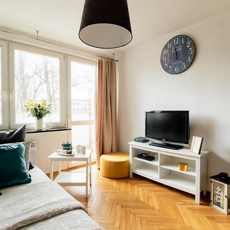 Piotrapartments - Bruna Green City Apartment Warsawa Bagian luar foto
