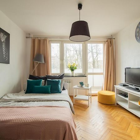 Piotrapartments - Bruna Green City Apartment Warsawa Bagian luar foto