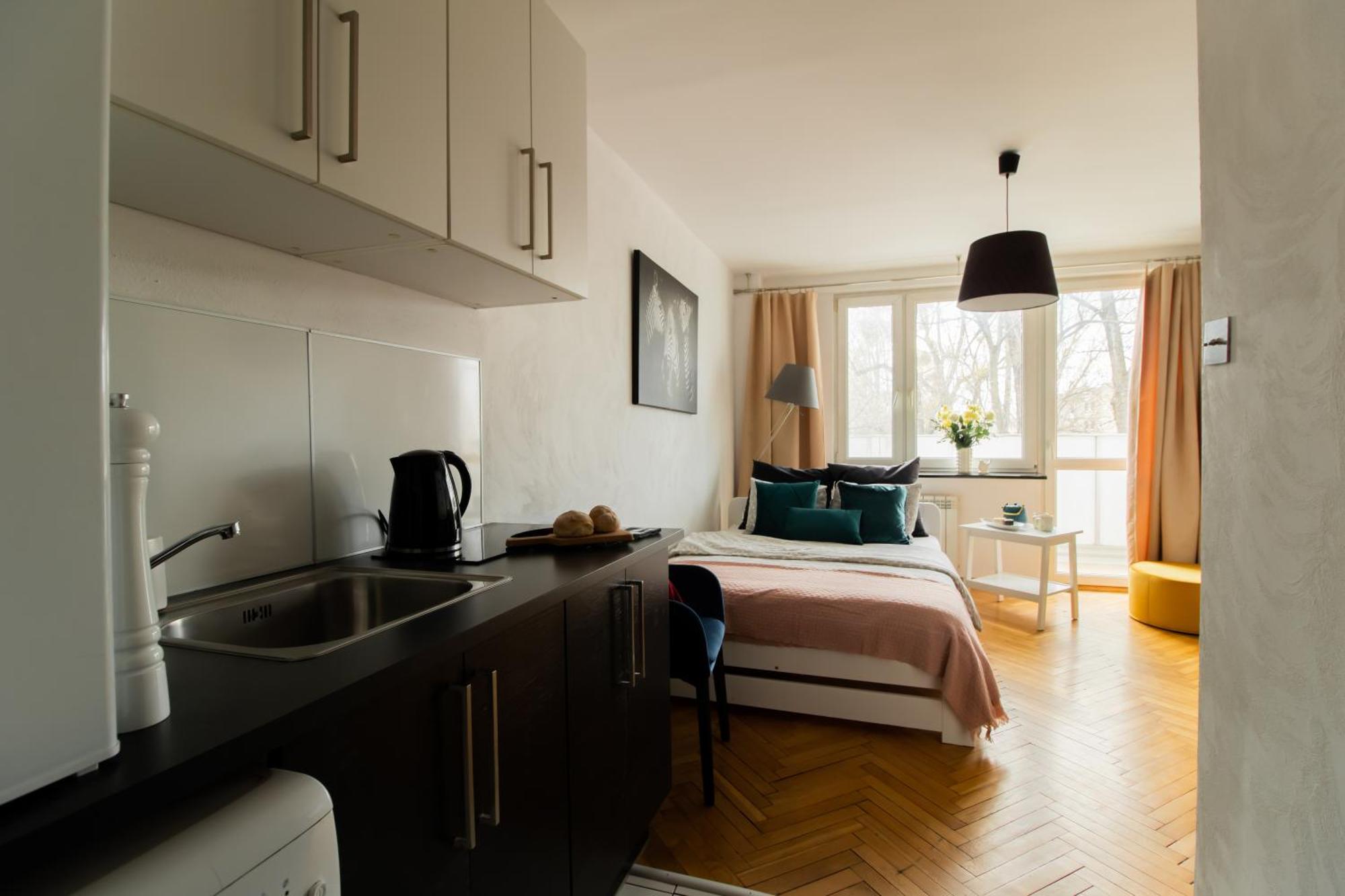 Piotrapartments - Bruna Green City Apartment Warsawa Bagian luar foto